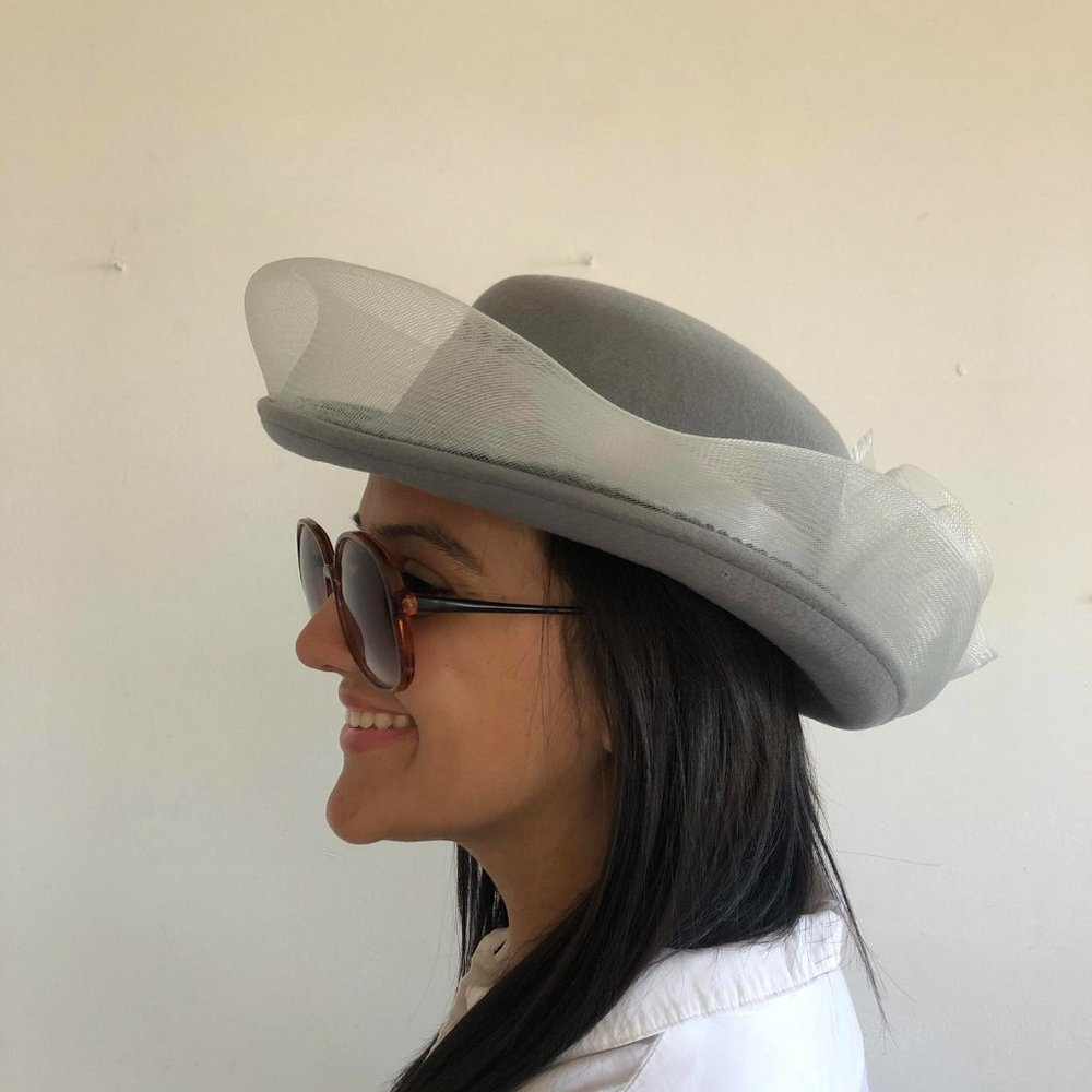 Vintage Grey Wool Hat with Big Ribbon Detail - Retro 1960s Fashion